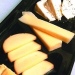 オービル - チーズ3種・4種盛り