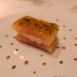 Le Cinq - Croquant de pamplemousse  confit et cru コンフィと生のグレープフルーツのクロッカン