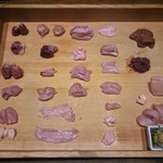 熊の焼鳥106 - 鶏刺し２５種盛り