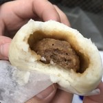 皇朝点心舗 - チャンピオンの肉まん中身