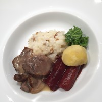 Takumi - 前菜3 イノシシの煮込み