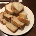 ビストロ ローブン - パン。
      美味し。