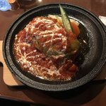 ビストロ ローブン - トマトソースのロールキャベツ。
      税込1000円。
      美味し。