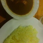 タージマハール - ポーク辛口780円(税込)この価格でここのカレーが頂けるなんて、超幸せ(*ノ▽ノ)