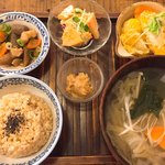 玄米食堂 ie - 日替わりランチ 850円