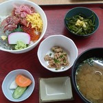 海鮮処森田 - 本日の特選ランチ ３点盛り丼