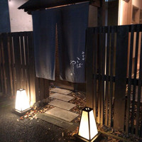 白金台こばやし - 外観(個室への入り口)