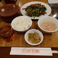 個室中華 頤和園 溜池山王店 - 牛肉とピーマンの細切り炒め￥1250。