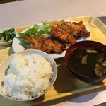 三丁目 にしや食堂 - 三丁目 にしや食堂　カリカリ定食