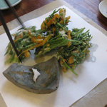 たべごと屋のらぼう - 間引き人参とナッツのかき揚げ 　あぁ取られた