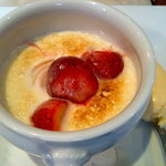 レストラン山崎 - デザート：苺のグラタン