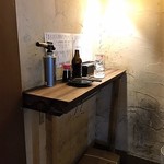 関内もつ肉店 - 一番奥の席