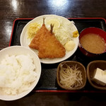 Kushi hachi - アジフライ定食