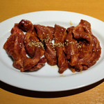 ギュウガテイ - 和牛ホホ肉 650円