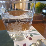 ヴィラデスト ガーデンファーム アンド ワイナリー - お水のグラスも綺麗