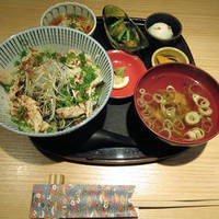 焼きふぐ 優ふく 北新地店 - 【北新地でランチ】 焼ふぐ丼　\1000