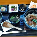 美先 - [料理] 国産うなぎの土鍋混ぜ御飯 全景♪ｗ