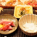 緒方 - ご飯と香物もセット