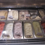 IL Gelato Cafe - 2017年の内観｢ジェラートコーナー(右側)｣