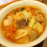 ワンタン担担麺　味玉