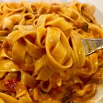 フレスコ - 平打ちパスタとソースがよく絡み合いますよ^ ^