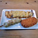 手打ちうどん ぶれーど・う - ちくカツ、焼き鳥天、クリームコロッケ