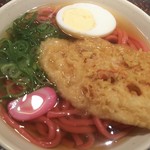 驛麺家 - がんばれカープ 赤うどん 税込410円(2017.11.30)