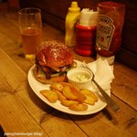 FELLOWS - ベーコンチーズバーガー