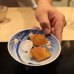 味あら井 - 自家製カラスミの炙りと5時間蒸しの鮑