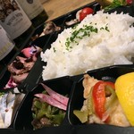 窯焼きワイン酒場JIJIバル - テイクアウトのお弁当