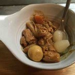 立呑み 千吉良屋 - 鶏カレーもつ煮込み