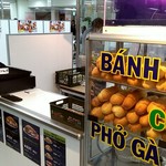 Ebis Banh Mi Bakery - 催事の売り場のようす。