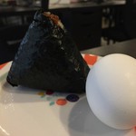 Onigirinokobayashi - 鶏そぼろ、ゆで卵