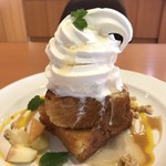 Taiyou No Kafe - ハニーソフトクリームトースト。