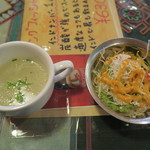 ナマステ　タージマハル - スープとサラダ