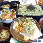 Washoku Resutoran Tonden - 桜えびのかき揚げとミニちらし丼