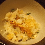 Wadainingu No Wea - 秋鮭とキノコの釜飯
