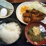 包丁や - 唐揚げ定食 ５９０円(税込)(2017年11月30日撮影)