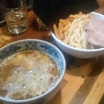 兎に角 - つけ麺(小)７３０円・海苔増し？