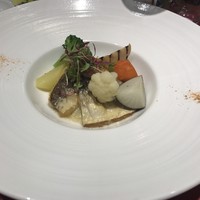 シェ フルール 横濱 - メインディッシュのカマス料理