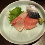 Kaihou - お刺身３種（カンパチ・マグロ・しめ鯖）盛合せ
