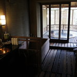 那須別邸 回 - 離れの檜の内風呂・露天風呂、源泉掛け流し