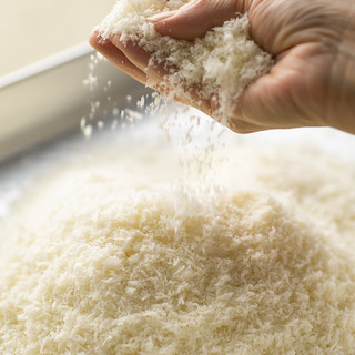 自家製のパン粉を使用しています。
