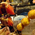 秋元屋 - トマト肉巻き　うずら卵は味噌で