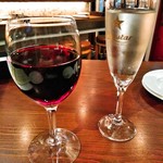 Bar Yobanashi - 乾杯の赤とスパークリングワイン
