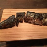 にょろ助 瓢六亭 - 丸ぶつ焼きカット