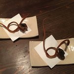 にょろ助 瓢六亭 - 骨せんべいとかぶと揚げ