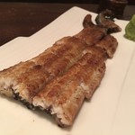 にょろ助 瓢六亭 - 伊勢湾産天然鰻の白焼き