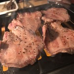 焼肉 穏 - タン