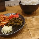 豚骨ラーメンとまぜそば 池めん - 今日もモリモリいただきます